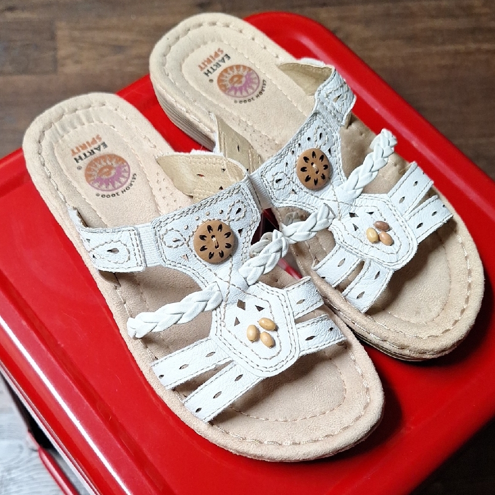 Earth Spirit Cream and Tan Braided Sandals